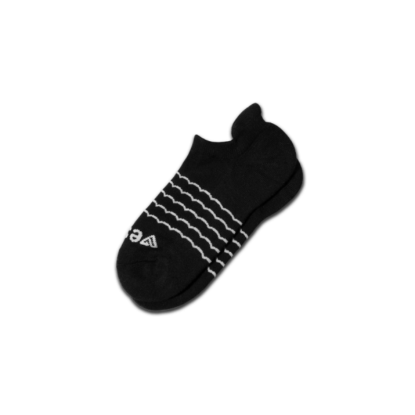 All-DayAnkle-Sock-Black_transparent-bg.png