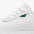 LotusGreen_White-DetailShot-Water-Mid.jpg