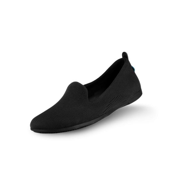 MarketFlat-Black-3_4View-Transparent-WithShadow.png