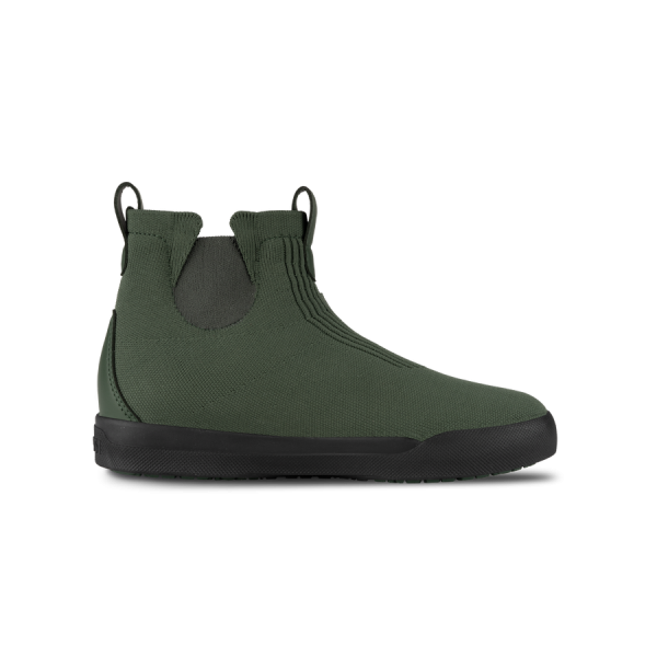 Optimized_WeekendChelseaBoots-SpruceGreenOnBlack-RightSideView-Transparent-WithShadow.png