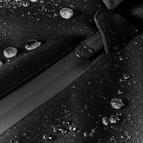 Overcast2.0-Black-Detail-Final_1320dbff-c5ca-4c04-9cdd-eb3da50db26d.jpg