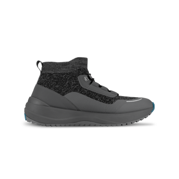 Stormburst-PeakBlack-RightSideView-Transparent-WithShadow.png