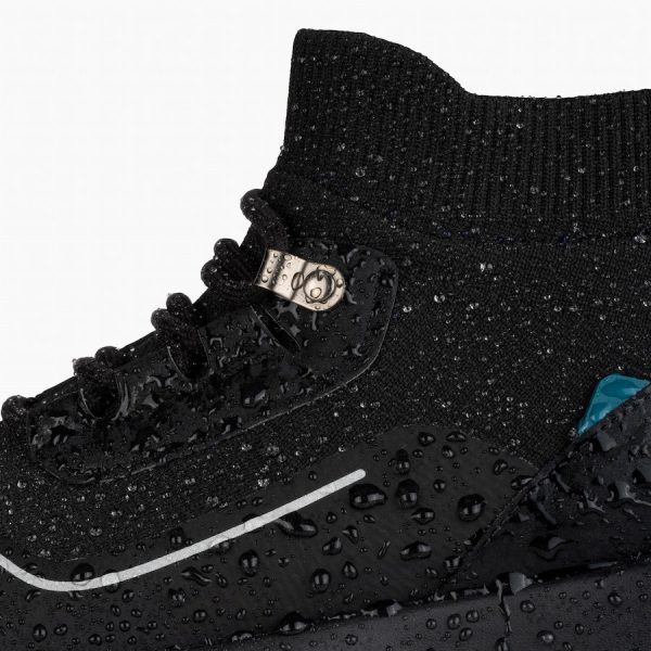 Stormburst-SpaceBlack-DetailShot-Mid1.jpg
