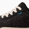 Weekend-AsphaltBlack_OffWhite-Detail-Mid.jpg