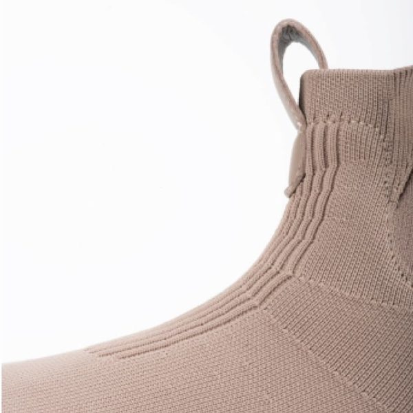 WeekendChelseaBoot-Brown-DetailShots-Mid1_88dfa26a-af8f-4384-a686-b77c42a3ff62.jpg