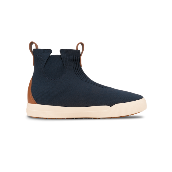 WeekndChelsea-Sea_OffWhite-RightSideView-Transprent-WithShadow.png