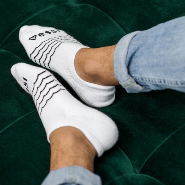 pdp-ankle-socks-lifestyle-1.jpg